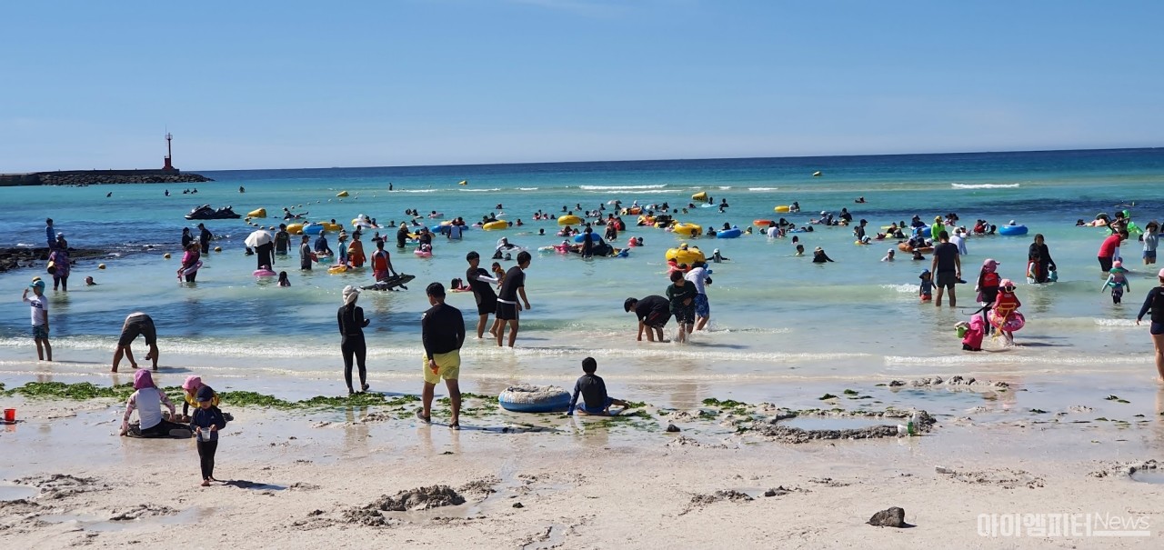 ▲지난해 제주 함덕해수욕장 모습 