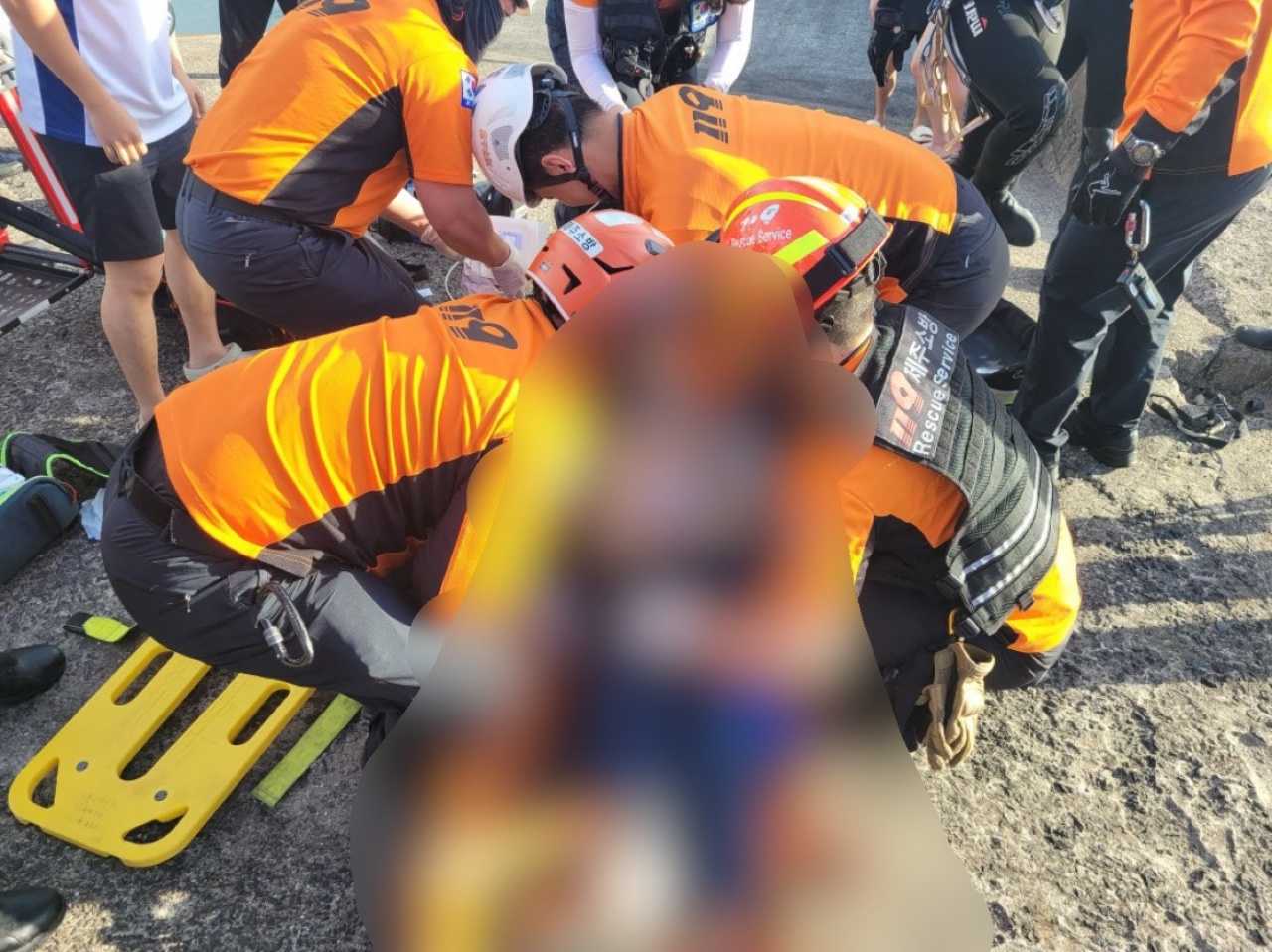 ▲ 24일 삼양동 방파제 테트라포드에서 발생한 추락사고 ⓒ 제주도소방안전본부 제공