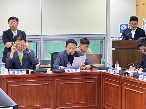 ▲ 더불어민주당 정을호 국회의원과 한국디지털콘텐츠크리에이터협회(Koddic)가 주최한 '온라인 사이버렉카 피해 대책 마련 위한 정책 토론회 ⓒ 한국디지털콘텐츠크리에이터협회 제공