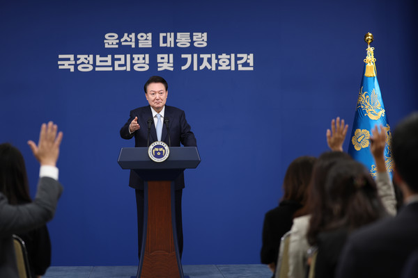 ▲ 윤석열 대통령이 29일 오전 서울 용산 대통령실 청사 브리핑실에서 '국정브리핑 및 기자회견'을 하고 있다. 2024.8.29 ⓒ연합뉴스 
